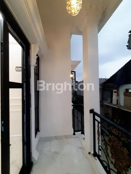 image RUMAH MEWAH SIAP HUNI BANYAK BONUS DI DEPOK (7)