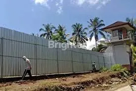 image TANAH STRATEGIS DEPOK HARGA DI BAWAH NJOP – AKSES LEBAR 8 METER, BISA 2 ARAH! (1)