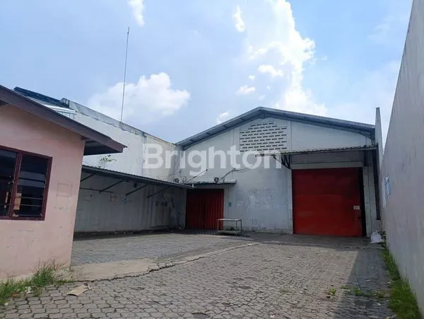 image BANGUNAN DEKAT KOTA  (2)