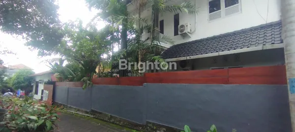 image MODERN TROPICAL VILLA 2BR DI PADONAN  2 LANTAI, LOKASI TENANG, POOL & GARDEN INCLUDED (6)
