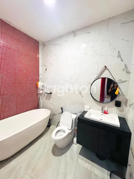 image RUMAH DENGAN KEMUDAHAN AKSES DI CILANDAK JAKSEL. KAWASAN PENGHUBUNG CILANDAK & PONDOK INDAH. COCOK UNTUK RUMAH TINGGAL ATAU KANTOR (6)