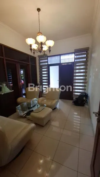 image RUMAH MEWAH 2 LANTAI — ASRI, ELEGAN & TERAWAT SEMPURNA\NJL. SRI SUCI, KOTA BANDUNG\NHANYA 3,9 M • DIRECT OWNER • NEGO HINGGA DEAL (1)