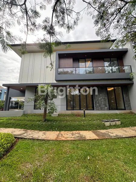 image RUMAH BANGUNAN MANDIRI HOEK BADAN, CLUSTER GIARDINA BSD CITY! MEWAH DAN SEMUA KAMAR DILENGKAPI KAMAR MANDI DALAM (1)