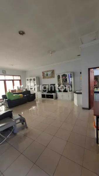 image RUMAH MEWAH 2 LANTAI — ASRI, ELEGAN & TERAWAT SEMPURNA\NJL. SRI SUCI, KOTA BANDUNG\NHANYA 3,9 M • DIRECT OWNER • NEGO HINGGA DEAL (4)