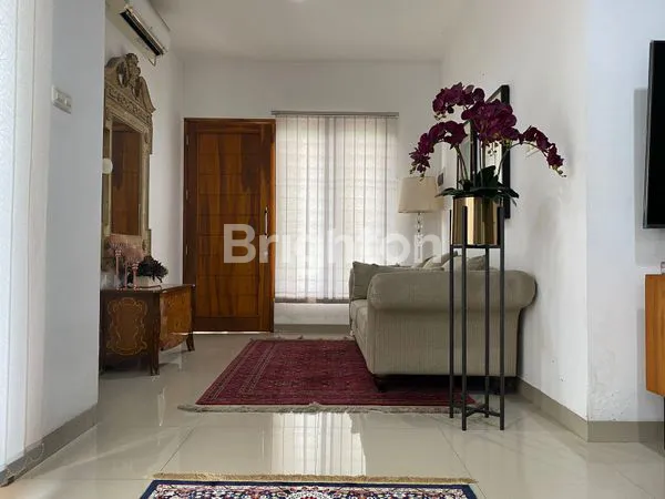 image RUMAH MEWAH 2 LANTAI DI TANAH KUSIR BINTARO! SHM, STRATEGIS & BEBAS BANJIR (SIAP HUNI) (2)