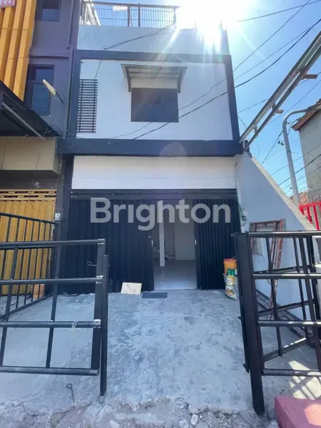 image RUKO RAYA SATELIT SIAP PAKAI DIJUAL CEPAT, SUDAH RENOV DAN CAT ULANG, DEKAT TAJUNGSARI, DEKAT SUKOMANUNGGAL  (1)