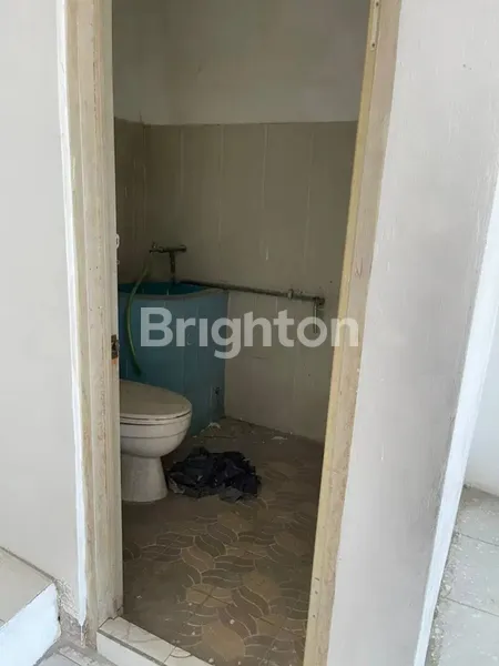 image RUKO RAYA SATELIT SIAP PAKAI DIJUAL CEPAT, SUDAH RENOV DAN CAT ULANG, DEKAT TAJUNGSARI, DEKAT SUKOMANUNGGAL  (6)