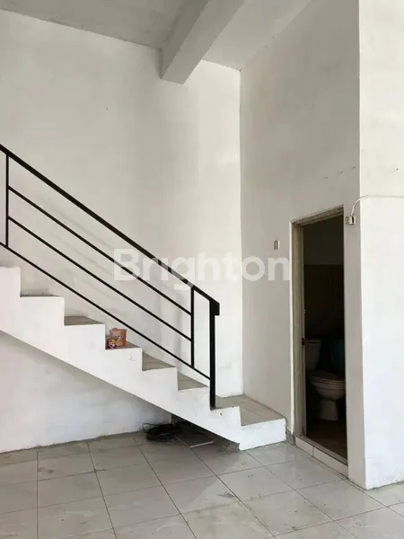 image RUKO RAYA SATELIT SIAP PAKAI DIJUAL CEPAT, SUDAH RENOV DAN CAT ULANG, DEKAT TAJUNGSARI, DEKAT SUKOMANUNGGAL  (7)