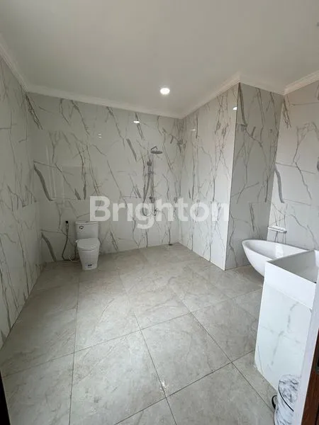 image RUMAH 3 LANTAI, LT 146M LB 280M CIBUBUR RP 1,8M NEGO (6)