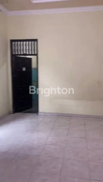 image RUMAH 2 LANTAI CUMA SELANGKAH KE RS HERMINA (2)