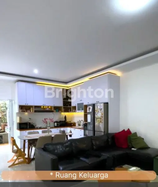 image RUMAH HOEK YANG MEWAH & MODERN 2 LANTAI DENGAN LOKASI STRATEGIS DI PUSAT KOTA TASIKMALAYA. COCOK UNTUK KOST EXCLUSIVE (6)