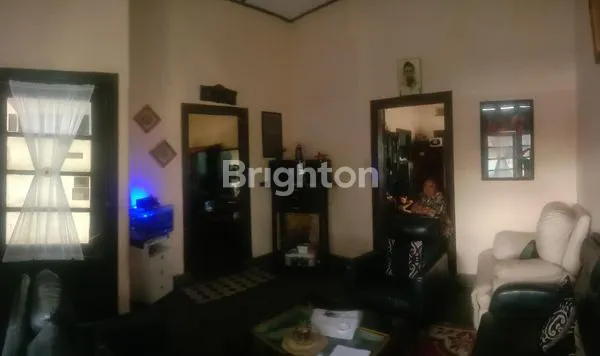 image RUMAH TEMPO DULU LT 404M² DI PAJAJARAN (5)
