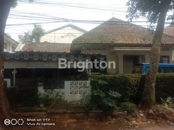 image RUMAH TEMPO DULU LT 404M² DI PAJAJARAN (2)