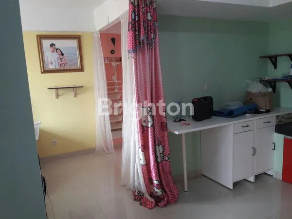 image DI JUAL 1 UNIT APARTMENT LUAS TANAH 35 M2\N\N\UD83D\UDCCD LOKASI SANGAT STRATEGIS\NTEPAT DI DEPAN HALTE TRANSJAKARTA RAWA BUAYA DAN HANYA:\N\UD83D\UDEE3 500 M KE MALL DAAN MOGOT\N\UD83D\UDEE3 700 M KE AKSES TOL JORR W1 & W2\N\UD83D\UDE89 DEKAT STASIUN KRL (6)