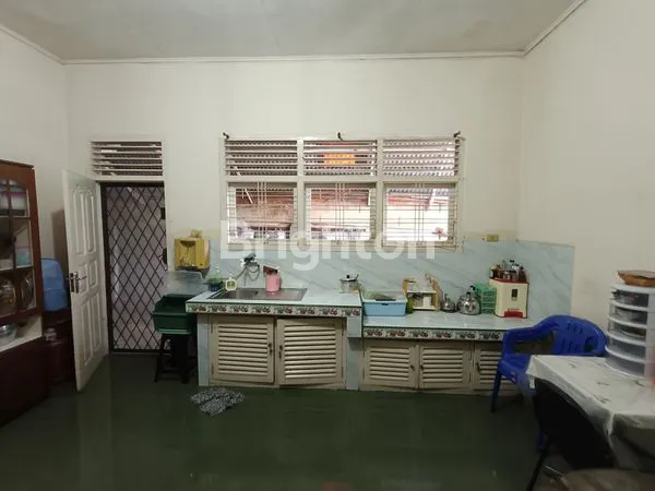 image RUMAH ELITE SUTOMO, LT 1056M², 5 KT (5)