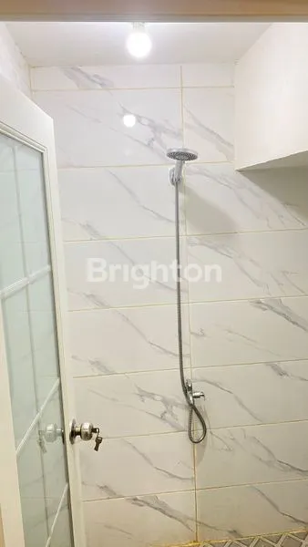 image RUMAH MEWAH MINIMALIS CANTIK SIAP HUNI DI CILODONG DEPOK (7)