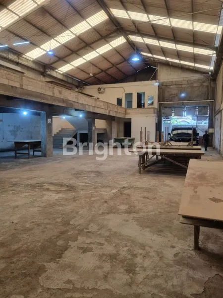 image GUDANG RAYA SAMBIKEREP LOKASI CIAMIK DI SURABAYA BARAT (2)