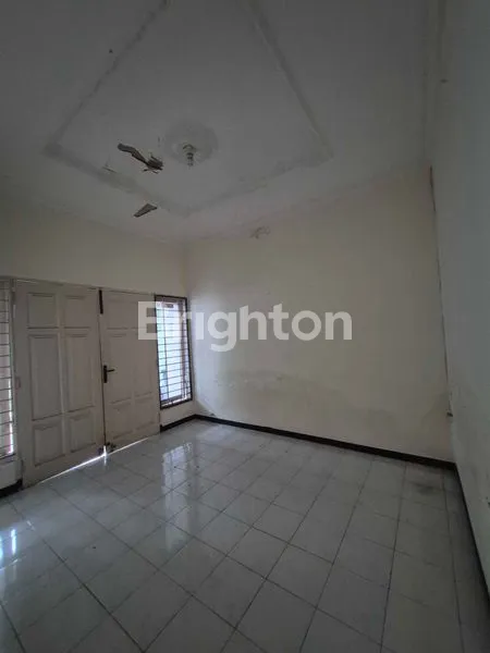 image PREMIUM SUTOREJO ONE GATE SYSTEM, RUMAH 1,5 LANTAI SECURITY 24JAM. CCTV, STRATEGIS SELANGKAH KE RAYA MULYOSARI PAKUWON CITY RS MITRA KELUARGA KENJERAN GALAXY MALL MERR ITS UNAIR C (2)