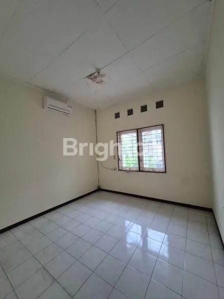image PREMIUM SUTOREJO ONE GATE SYSTEM, RUMAH 1,5 LANTAI SECURITY 24JAM. CCTV, STRATEGIS SELANGKAH KE RAYA MULYOSARI PAKUWON CITY RS MITRA KELUARGA KENJERAN GALAXY MALL MERR ITS UNAIR C (4)