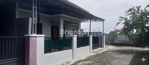 image RUMAH SIAP HUNI DI DALAM PERUMAHAN DEKAT EMBARKASI HAJI (2)