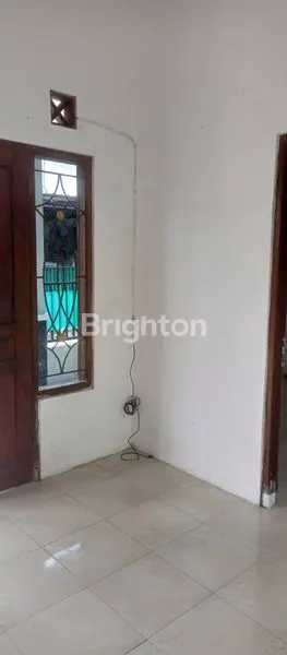 image RUMAH SIAP HUNI DI DALAM PERUMAHAN DEKAT EMBARKASI HAJI (5)