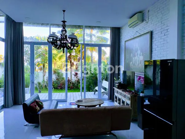 image FOR SALE BALI BEACHVIEW VILLA 3BR 8BIO ONLY\U2728 3 MINS TO SABA BEACH (5)