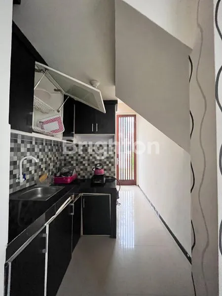 image VILLA 2 LANTAI SEMIFURNISHED PANDERMAN HILL KOTA BATU (8)