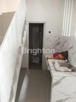 RUMAH RAYA GUNUNG ANYAR 175 M 2