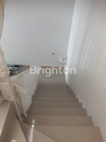 image SOHO BARU GRESS DERETAN UPN GUNUNG ANYAR AREA SELALU RAMAI BAGUS BUAT USAHA (8)