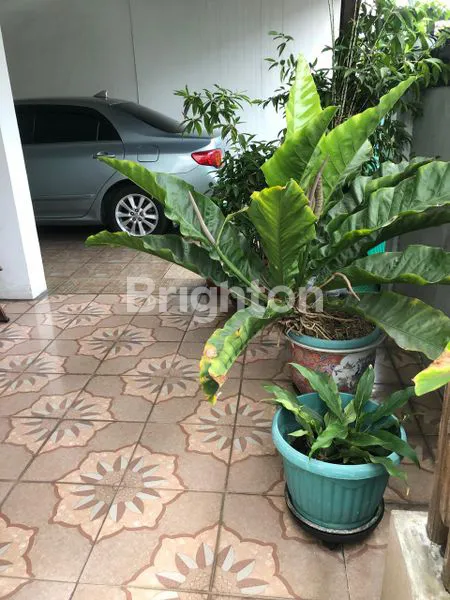 image RUMAH ASRI 2 LANTAI DI KEBAYORAN LAMA (8)