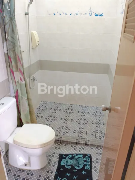 image RUMAH NYAMAN AMAN DALAM CLUSTER SECURED GATE DAN BERFASILITAS KOLAM RENANG DI KAWASAN VETERAN JAKSEL (6)