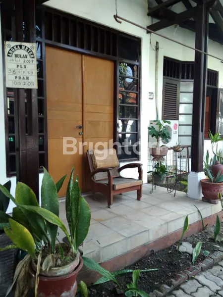 image RUMAH SEMAMPIR TENGAH DEKAT KAMPUS LINGKUNGAN NYAMAN (5)