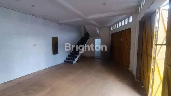 image RUKO 2 LANTAI SIAP HUNI DI KEPATIHAN KULON (3)