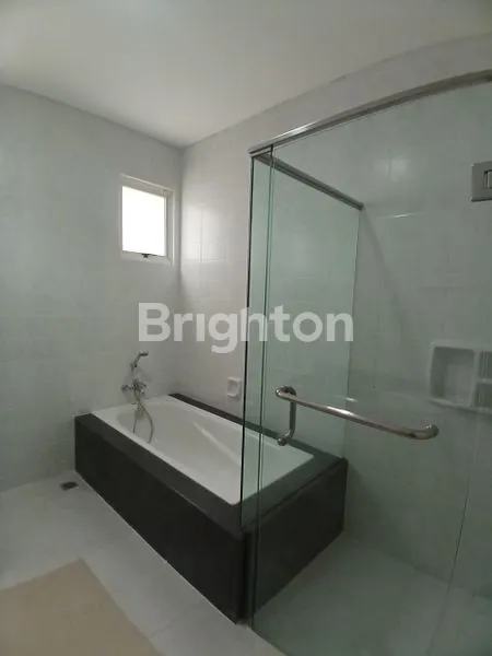 image DISEWAKAN RUMAH SEMI FURNISH (7)