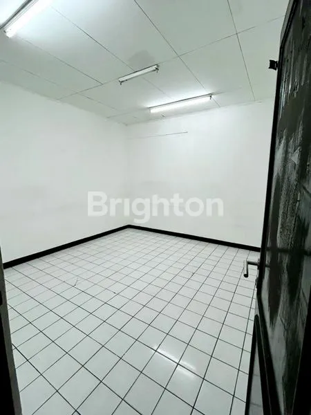 image RUMAH SANGAT COCOK BISNIS MURMER DI RUKO PAMULANG PERMAI (6)