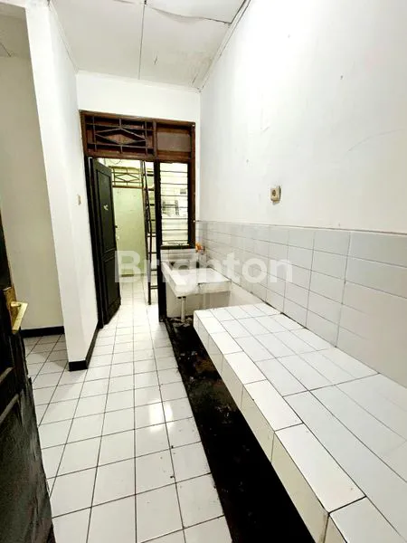 image RUMAH SANGAT COCOK BISNIS MURMER DI RUKO PAMULANG PERMAI (8)