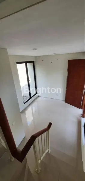 image RUMAH NORTHWEST LAKE CITRALAND 2 LANTAI LINGKUNGAN TENANG DAN NYAMAN  (2)