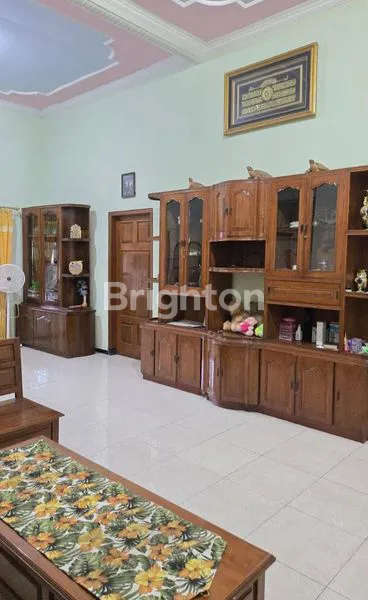 image RUMAH ASRI + FURNITURE FULL JATI KEPANJEN MALANG (4)