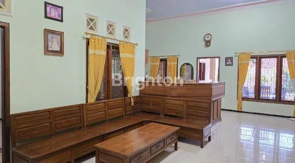 image RUMAH ASRI + FURNITURE FULL JATI KEPANJEN MALANG (3)