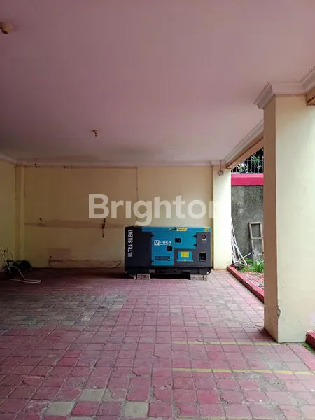 image GEDUNG CIKINI (8)