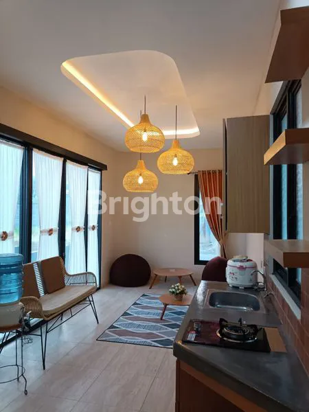 image RUMAH KOTA BATU SIAP HUNI FULL FURNISHED VILLA BATU RUMAH ESTETIK (2)