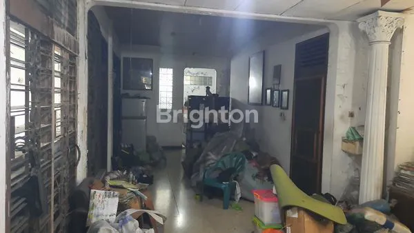 image JUAL RUMAH TENGAH KOTA SEMARANG. BELAKANG HSBC BUILDING. SEMENIT KE GRAMEDIA. 5 MENIT KE SIMPANG LIMA. DEKAT MALL TENTREM. BEBAS BANJIR (2)