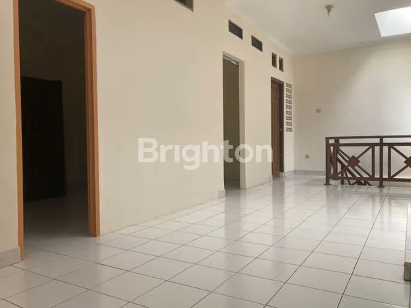 image RUMAH 2 LANTAI 4 KT DI LIMUS PRATAMA CILEUNGSI (2)