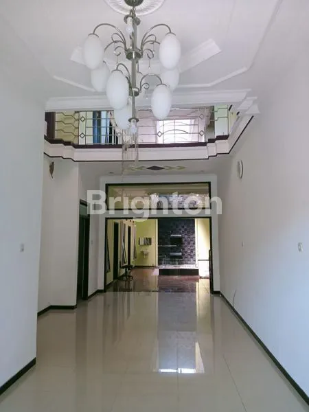 image RUMAH LUAS DENGAN BANYAK KAMAR COCOK UNTUK DIJADIKAN KOST2AN DI AREA SULFAT (2)