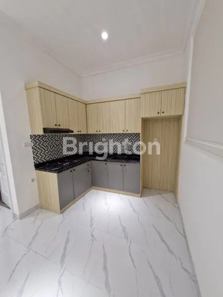 image DIJUAL RUMAH BARU GRESS SEMI FURNISH LOKASI STRATEGIS (5)