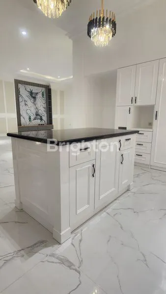 image DIJUAL RUMAH BARU GRESS SIAP HUNI DI LOKASI STRATEGIS JAKARTA BARAT (4)