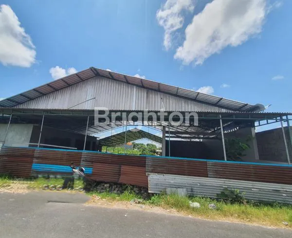 image TANAH + BANGUNAN LUAS DISEWA – COCOK GUDANG/WORKSHOP, LOKASI STRATEGIS UBUNG DENPASAR (2)