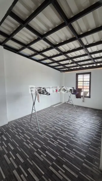 image RUMAH CANTIK MINIMALIS CENGKARENG LT 121 LB 160 (5)