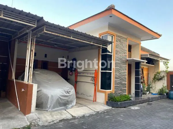 image RUMAH MODERN 1.5 LANTAI DI JOGJA KOTA – LOKASI STRATEGIS, VIEW SAWAH ASRI, SIAP HUNI! (1)