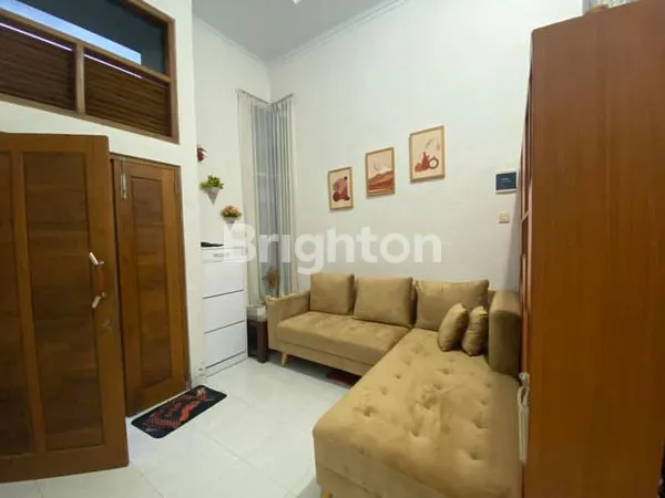 image RUMAH MODERN 1.5 LANTAI DI JOGJA KOTA – LOKASI STRATEGIS, VIEW SAWAH ASRI, SIAP HUNI! (3)